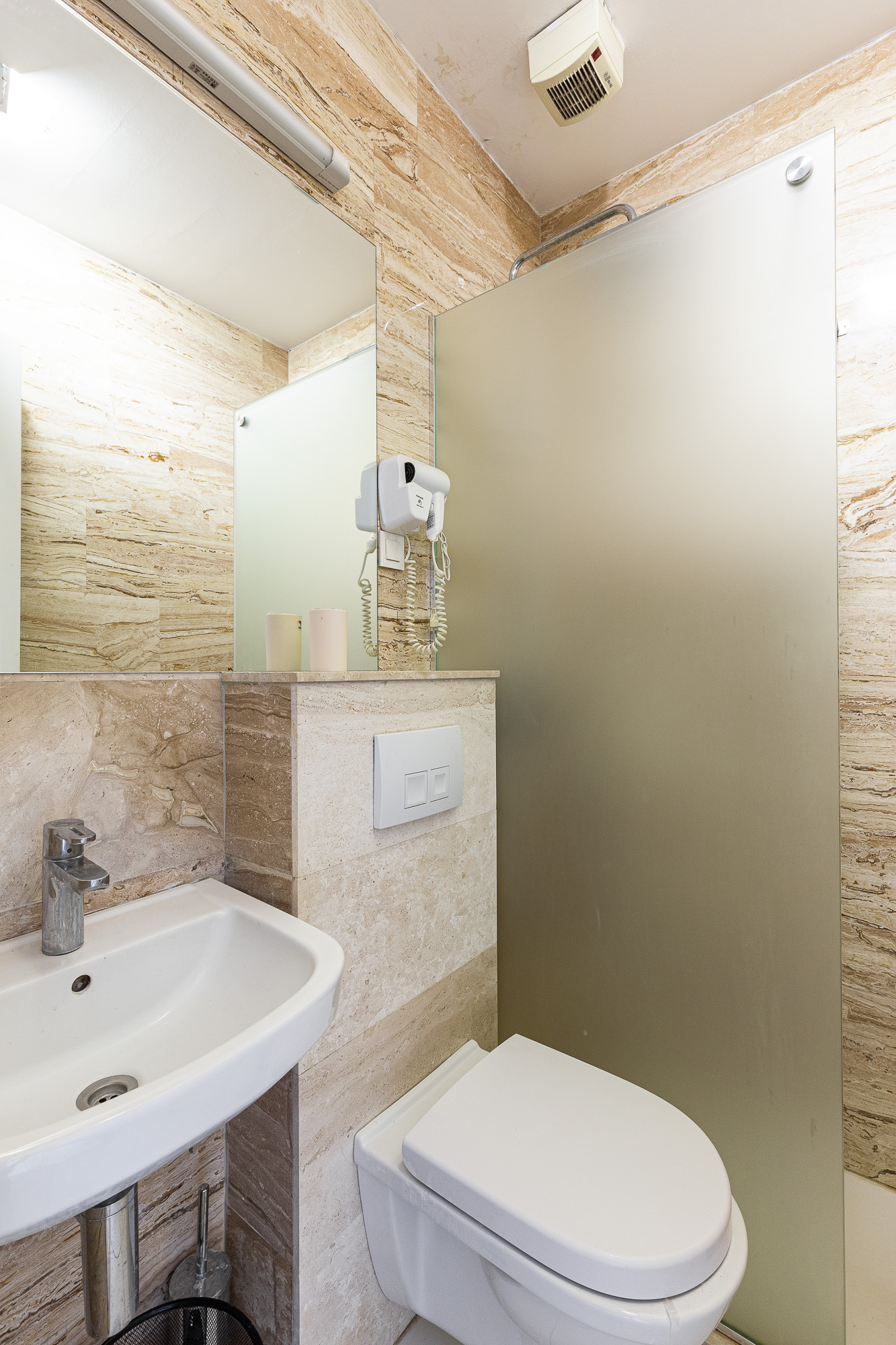 Image of Apartment - 2 Bedrooms - 2 Bathrooms for Sale in Budva-Budva-Montenegro, Image 9